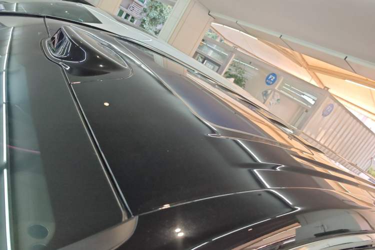 Used VOYAH Dream 2025 PHEV Four-Wheel-Drive Flagship Version – Qiankun Edition
