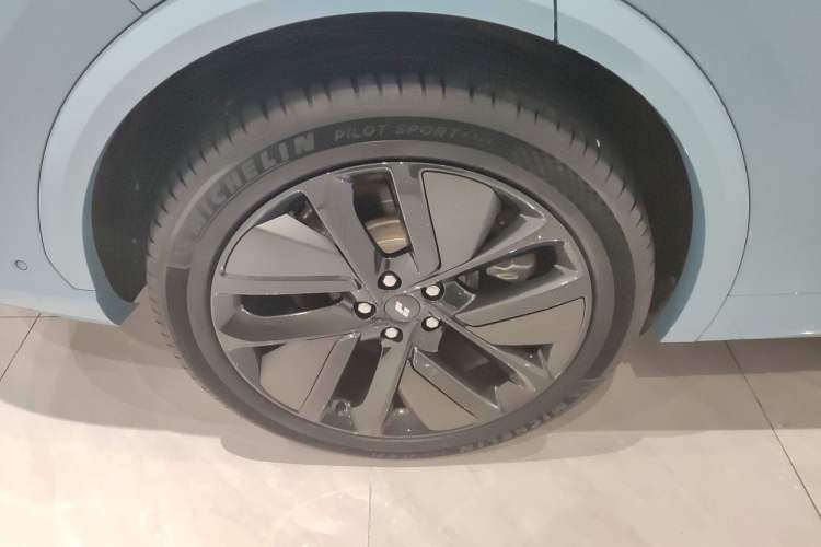 Used Li Auto L7 2024 Ultra Model
