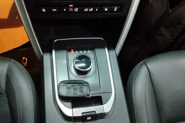 Used Land Rover Discovery Sport 2018 240 PS SE Version