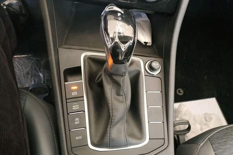 Used Volkswagen Sagitar 2025 300TSI DSG Flyover Edition
