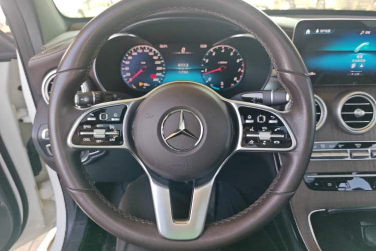 Used Mercedes-Benz GLC 2020 Facelift GLC 300 L 4MATIC Dynamic Edition

