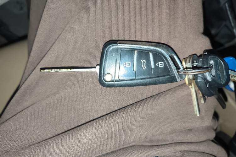 Used Wuling Hongguang 2014 1.5L S Luxury Model
