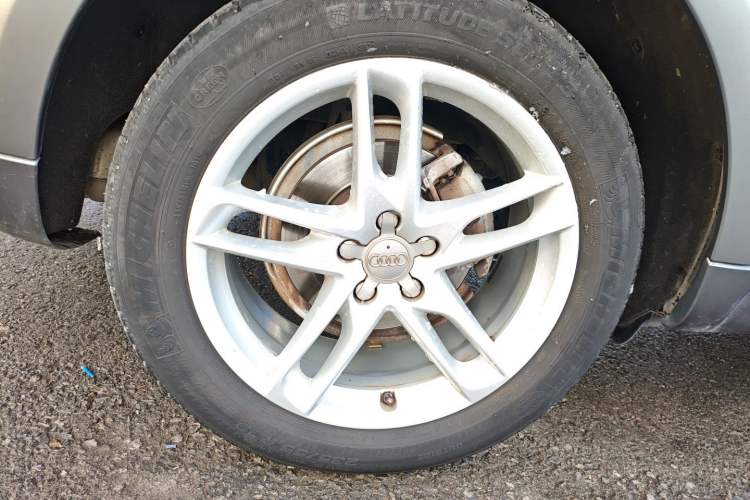 Used Audi Q5 2018 Collector's Edition 40 TFSI Technology Model
