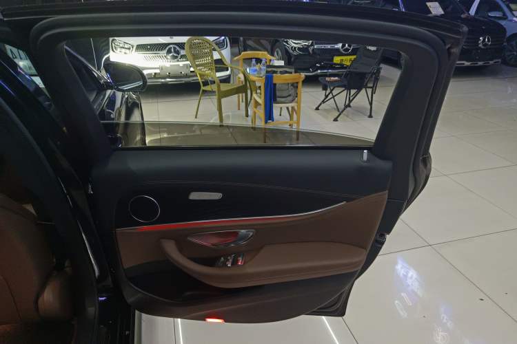 Used Mercedes-Benz E-Class 2021 Restyled E 300 L Sporty and Stylish Edition
