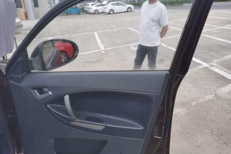 Used Geely Auto SX7 2013 2.0L Automatic Prestige Edition
