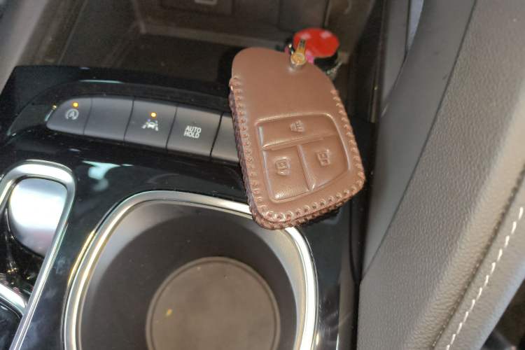 Used Buick Envision 2022 Encore S 552T Two-Wheel-Drive Luxury Model
