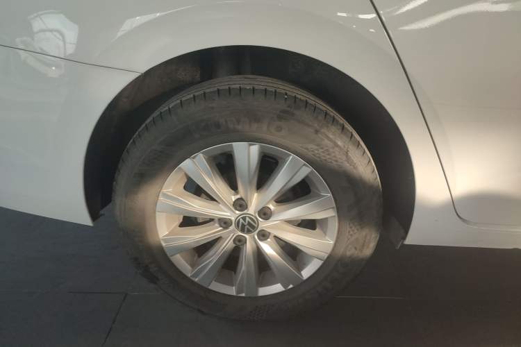 Used Volkswagen Lavida 2023 New Rui 1.5L Automatic New Yi Edition
