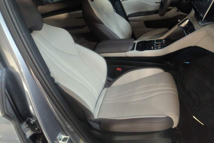 Used BYD Song PLUS New Energy 2025 DM-i Intelligent Driving 160KM Flagship Model
