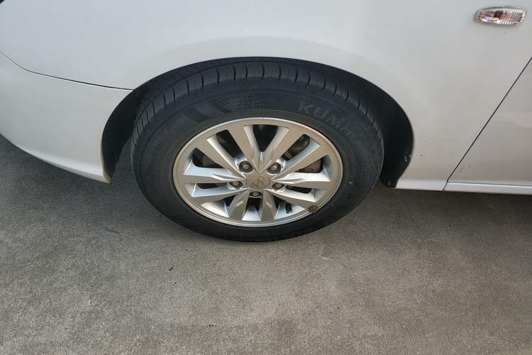 Used Hyundai Celesta 2015 1.6L Automatic Comfort Model
