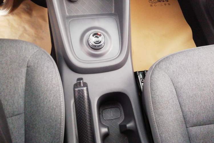 Used Wuling Hongguang New Energy 2024 All-Electric Model 300KM Standard Version
