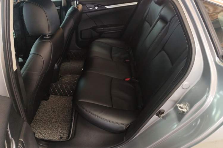 Used Honda Civic 2016 220TURBO CVT Luxury Edition
