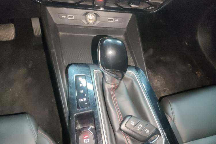 Used MG 5 2022 180 DVVT CVT Youth Luxury Edition