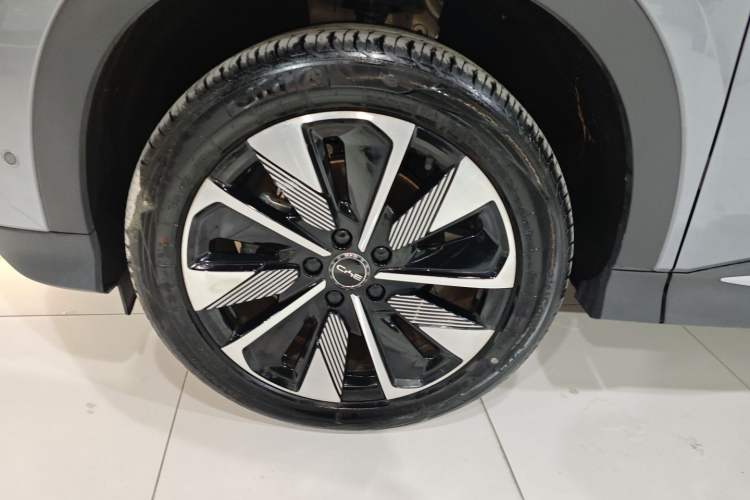 Used BYD Song PLUS New Energy 2025 EV Smart Drive Edition 605km Flagship Model
