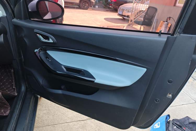 Used Chery Little Ant 2022 Sweet Pink Edition Half-Sugar Version 3-Cell Lithium 30kW 301km
