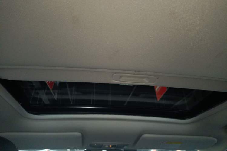 Used Mitsubishi Outlander 2016 2.4L 4x4 Luxury Edition 7-Seater
