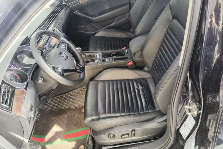 Used Volkswagen Magotan 2019 330TSI DSG Leading Model China VI Standard