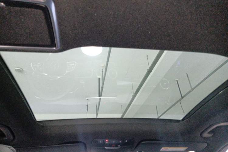 Used Mercedes-Benz GLC 2020 Facelift GLC 260 L 4MATIC Luxury Edition
