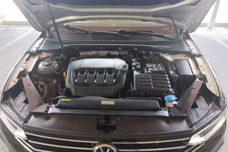 Used Volkswagen Magotan 2020 330TSI DSG Leading Model
