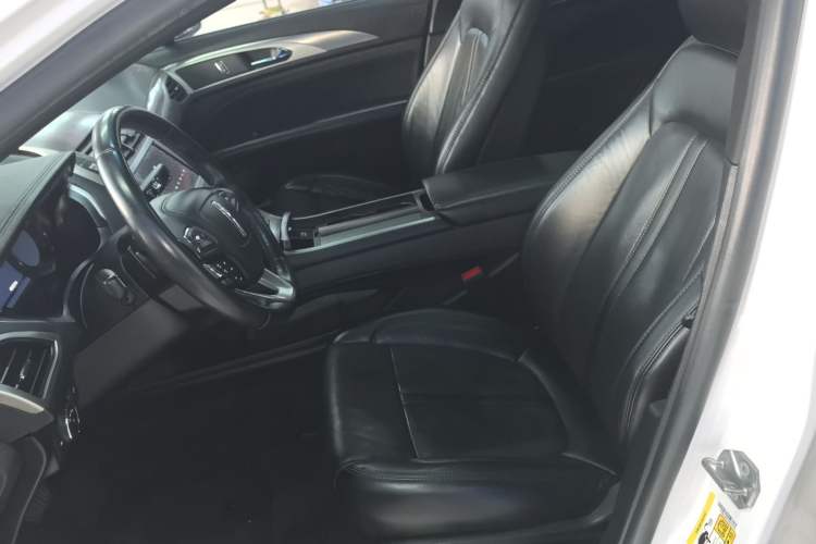 Used Lincoln MKZ 2020 2.0T MONO Limited Luxury Edition MONO WHITE