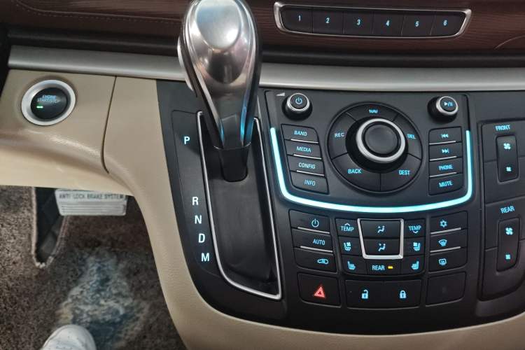 Used Buick GL8 2014 3.0L XT Luxury Business Flagship Edition