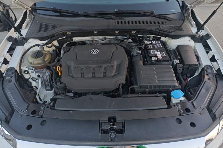 Used Volkswagen Passat 2019 330TSI Luxury Edition China VI Standard