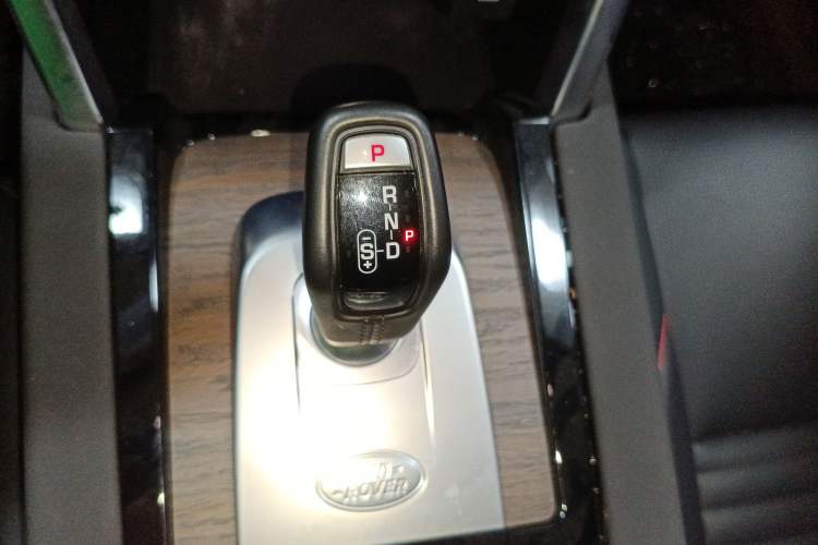 Used Land Rover Discovery Sport 2022 249 PS R-Dynamic S Performance Edition 5 Seats