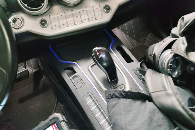 Used Wey VV7 2020 2.0T Ultra-Luxury Version
