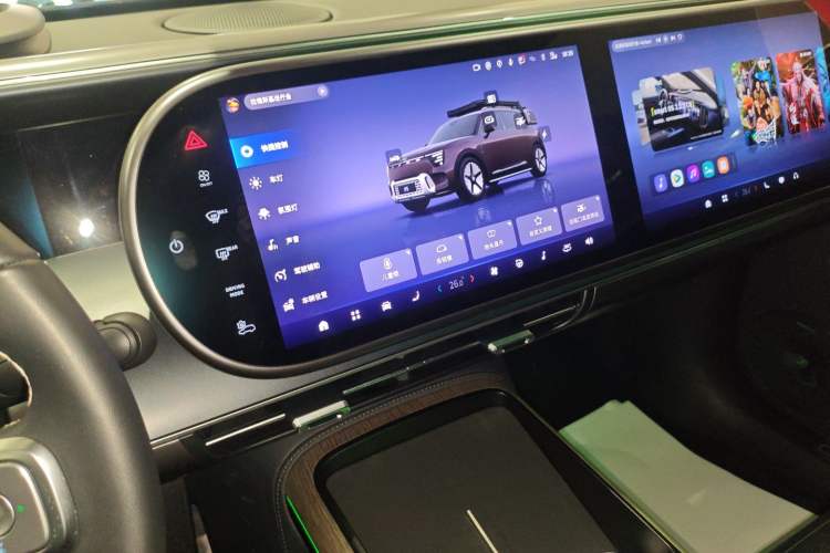 Used  #5 2024 Ultra-Long Range Extraordinary Journey Luxury Edition