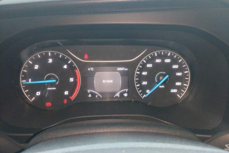 Used JMC Fushun 2022 2.0T Manual Multi-Function Passenger Vehicle Short Wheelbase Mid-Height Roof 6-Seater