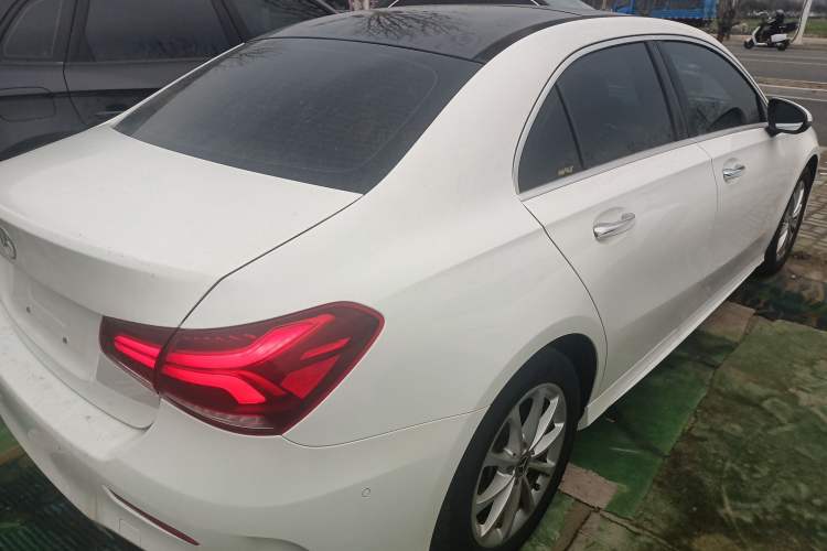 Used Mercedes-Benz A-Class 2022 Restyled A 200 L Sport Sedan Fashion Version
