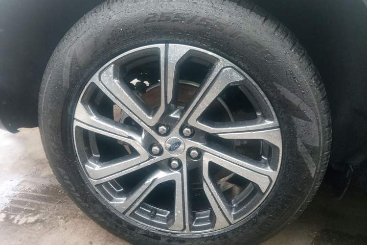 Used Ford Explorer 2023 EcoBoost 285 Four-Wheel Drive Stylish Plus Version 7 Seats