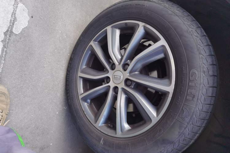 Used Geely Auto Emgrand X7 Sport 2018 1.8TD Automatic Two-Wheel Drive Smart Connect 4G Internet Edition