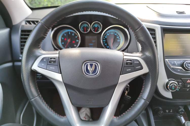 Used Changan CS35 2015 1.6L Automatic Luxury Model China IV Standard