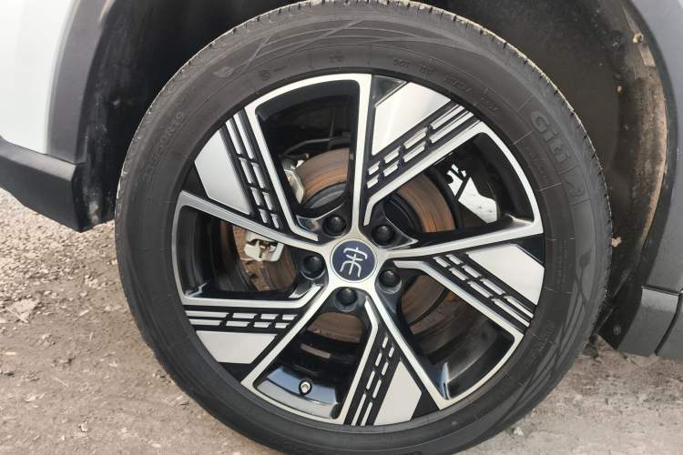 Used BYD Song Pro New Energy 2024 HONOR Edition DM-i 110KM Excellence Model
