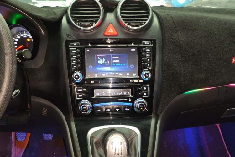 Used Haval H6 2016 Upgraded Model 1.5T Manual Two-Wheel Drive Elite Version
