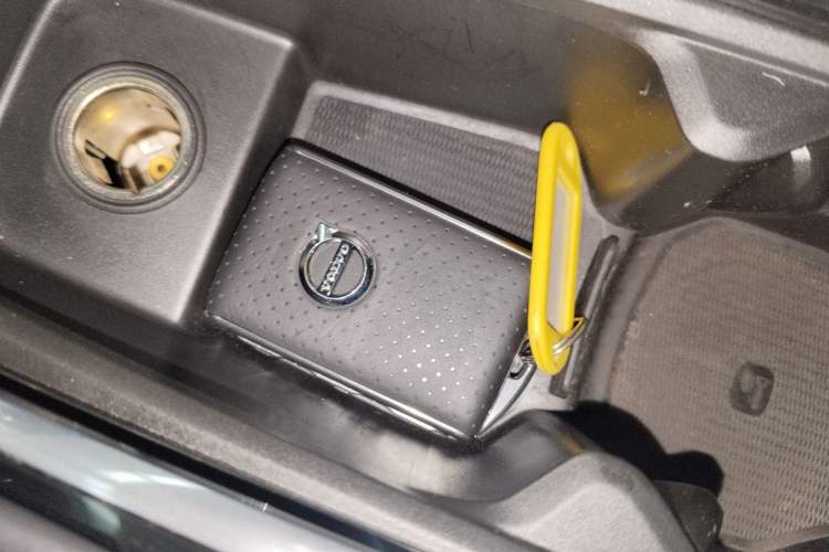 Used Volvo XC60 2018 T5 4x4 Smart & Sporty Edition
