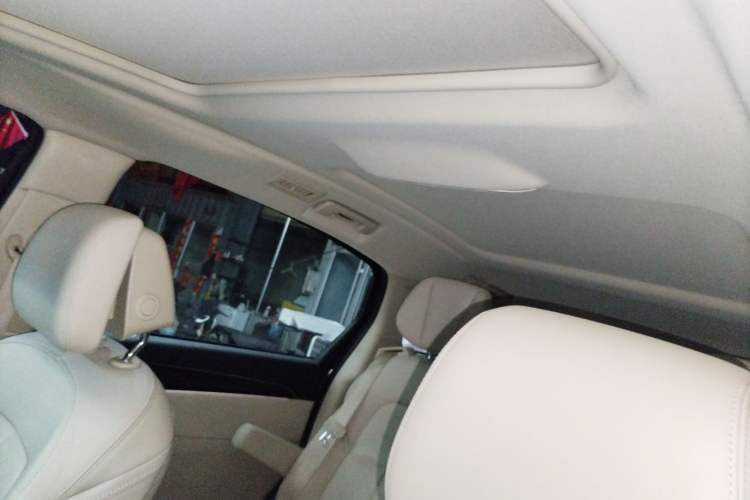 Used Buick GL8 2022 ES Landtrek 653T Luxury Edition
