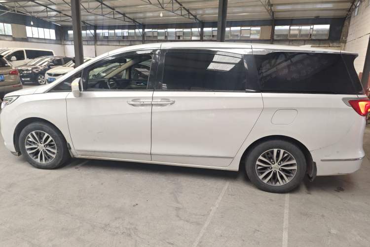 Used Buick GL8 2018 ES 28T Flagship Model China VI Standard
