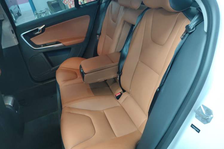 Used Volvo S60 2019 S60L T5 Smart Range Edition