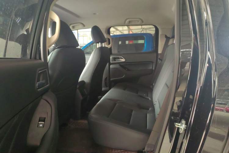 Used Great Wall Poer 2023 2.0T Commercial Version Automatic Diesel Two-Wheel Drive Elite Trim with Long Bed – GW4D20M
