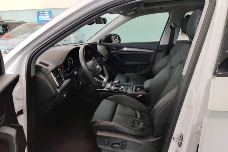 Used Audi Q5L 2022 40T Fashionable and Dynamic Model