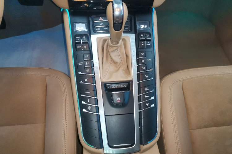 Used Porsche Macan 2017 Macan 2.0T
