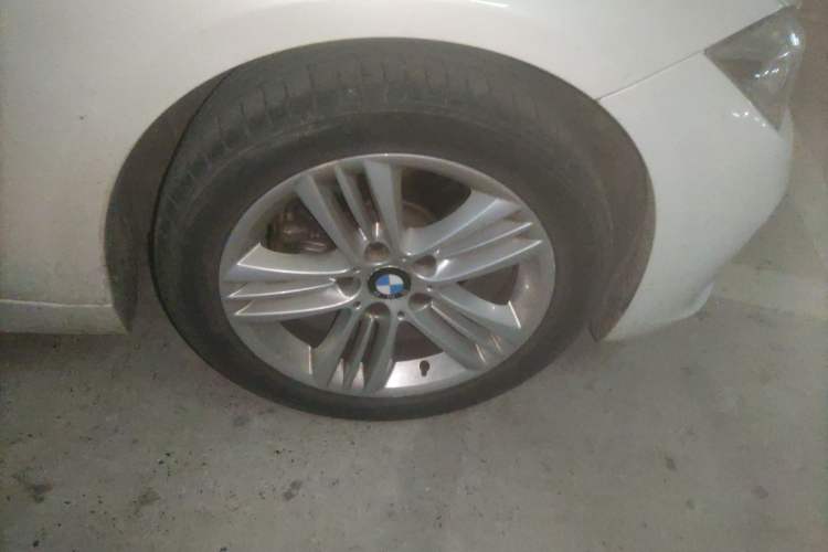 Used BMW 3 Series 2017 318i Fashion Model
