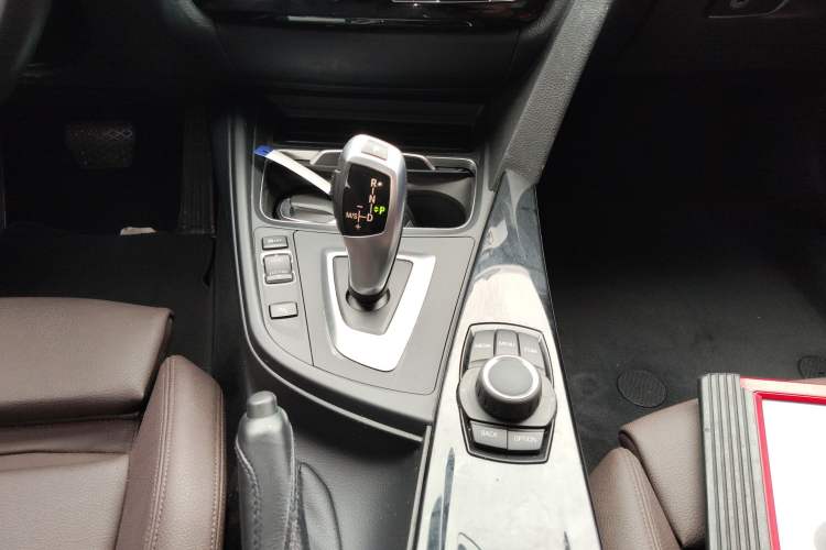 Used BMW 3 Series 2018 320Li Fashion Model
