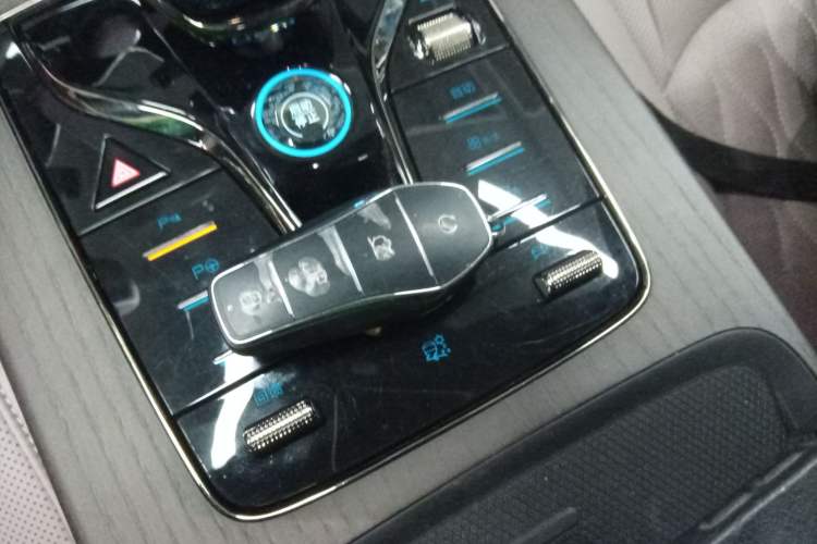 Used BYD Han 2025 EV with 701 km of Laser Radar-Enabled Intelligent Driving