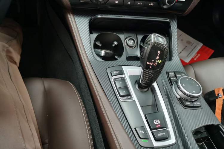 Used BMW 5 Series 2014 525Li Luxury Design Package
