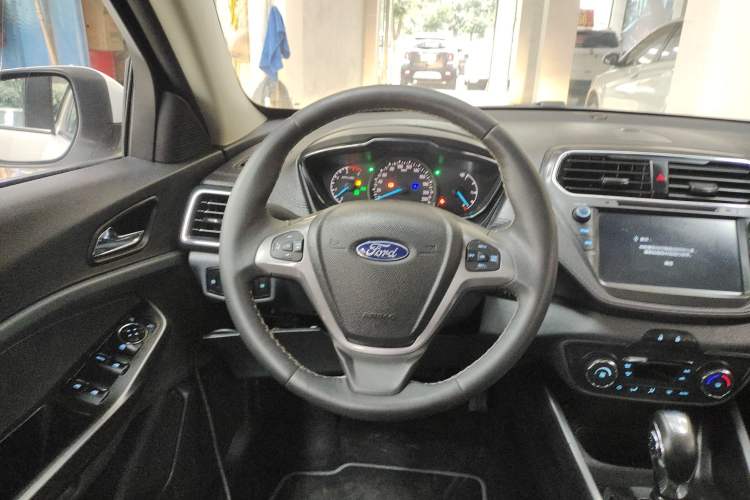 Used Ford Escort 2017 Happiness Edition 1.5L Automatic Fashion Version
