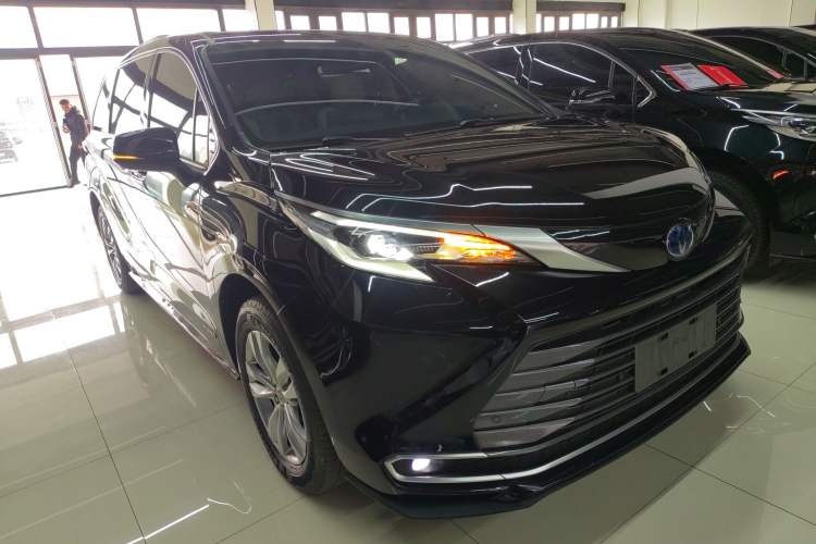 Used Toyota Sienna 2021 2.5L Hybrid Ultimate Edition