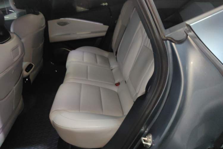 Used Lynk & Co Z10 2025 95 kWh 702 km All-Wheel Drive Intelligent Driving Ultra
