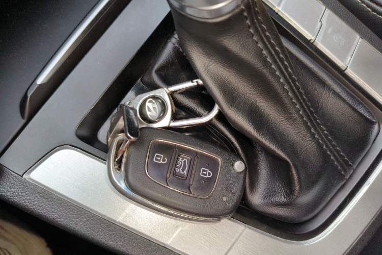 Used Hyundai Elantra 2016 1.6L Automatic ZhiXuan – Elite Version
